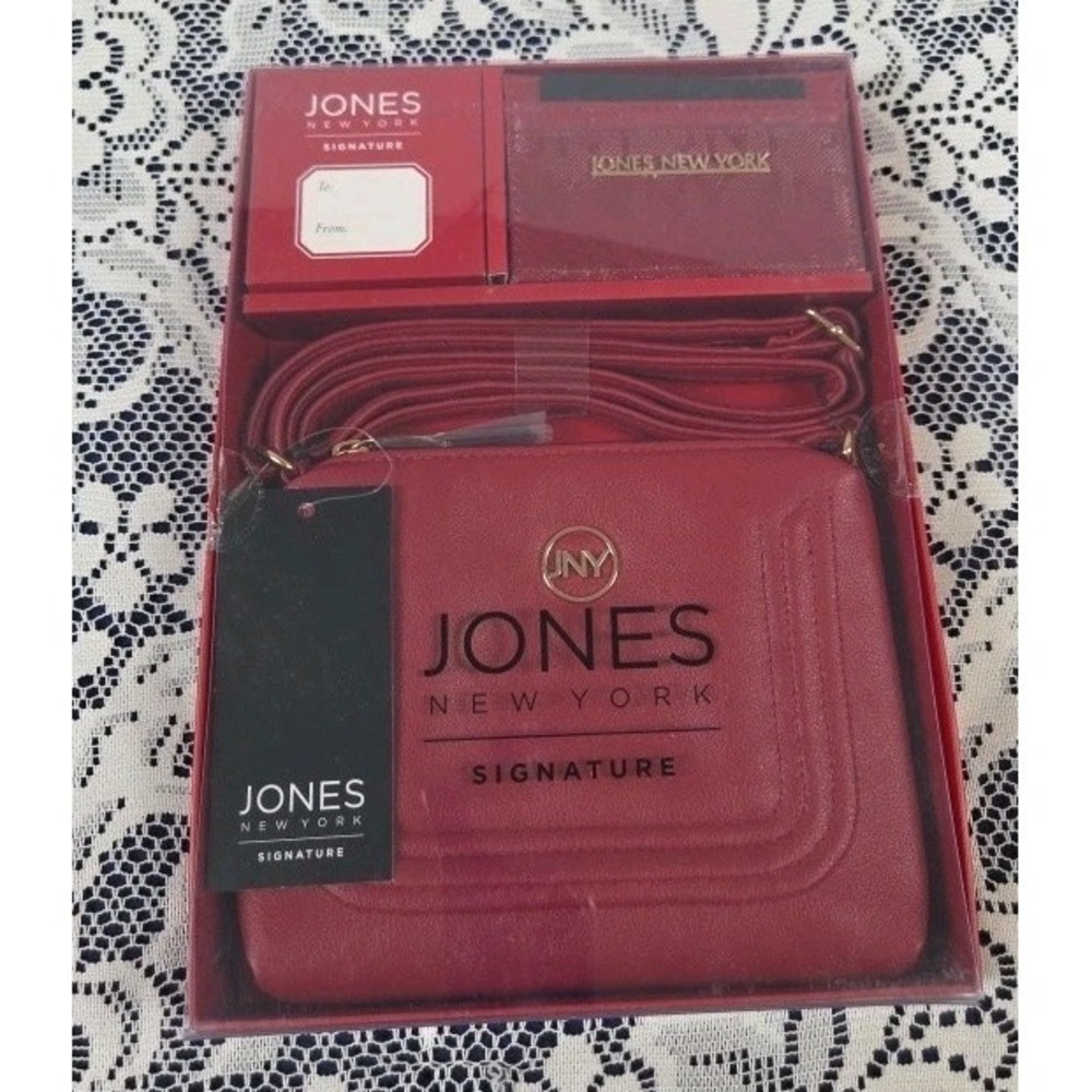 Jones New York Signature Burgundy Crossbody Bag Gift Set Wallet/Credit Card Hold